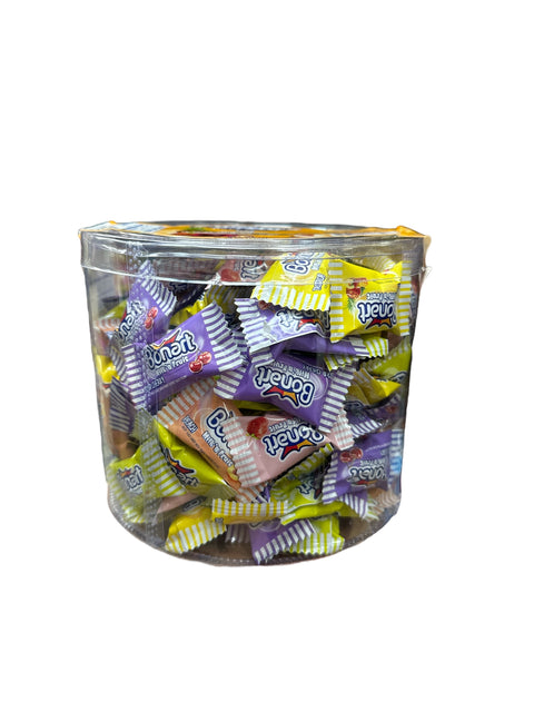 Ponart Fruit And Milk Cream Hard Candy – Deliciously Chewy Candy Treats For All Ages